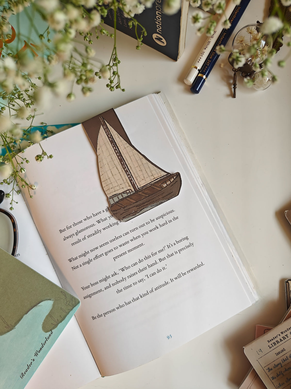 Magnetic Bookmark | Let books carry you away