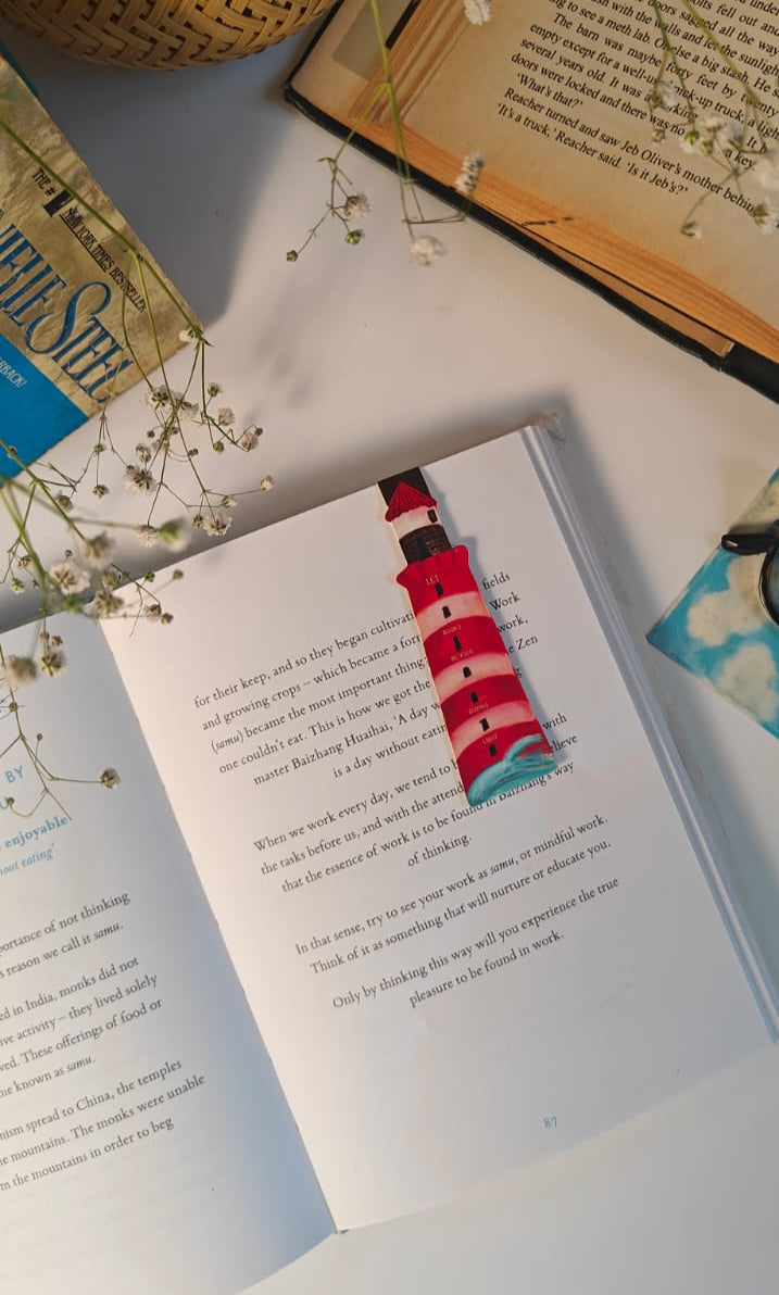 Magnetic Bookmark | Let books be your guiding light