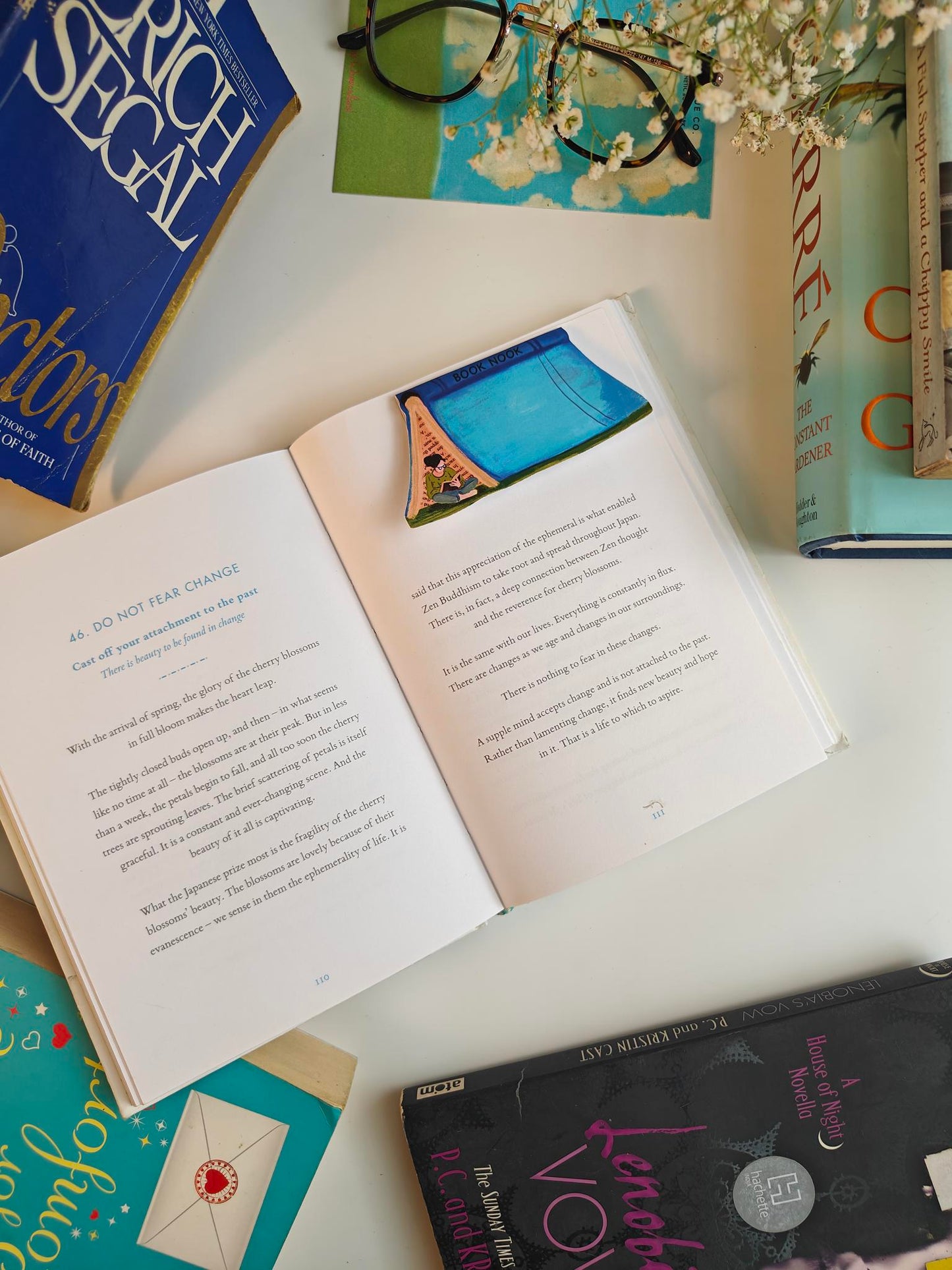 Magnetic Bookmark | Book Nook