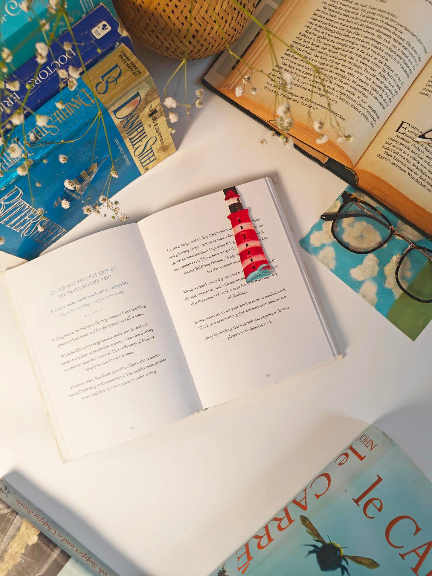 Magnetic Bookmark | Let books be your guiding light