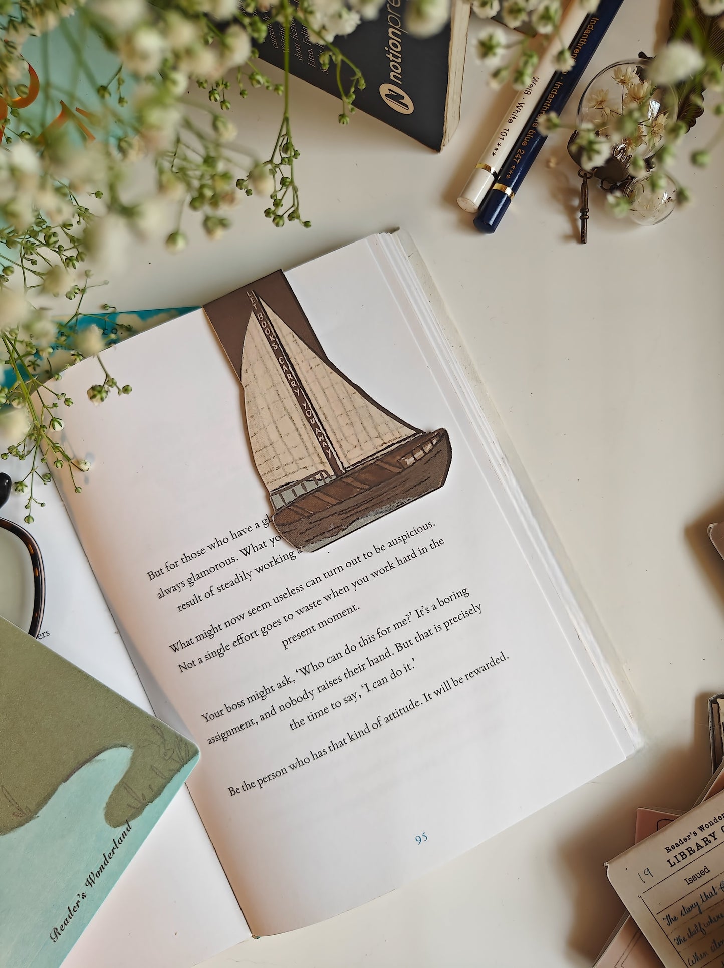 Magnetic Bookmark | Let books carry you away