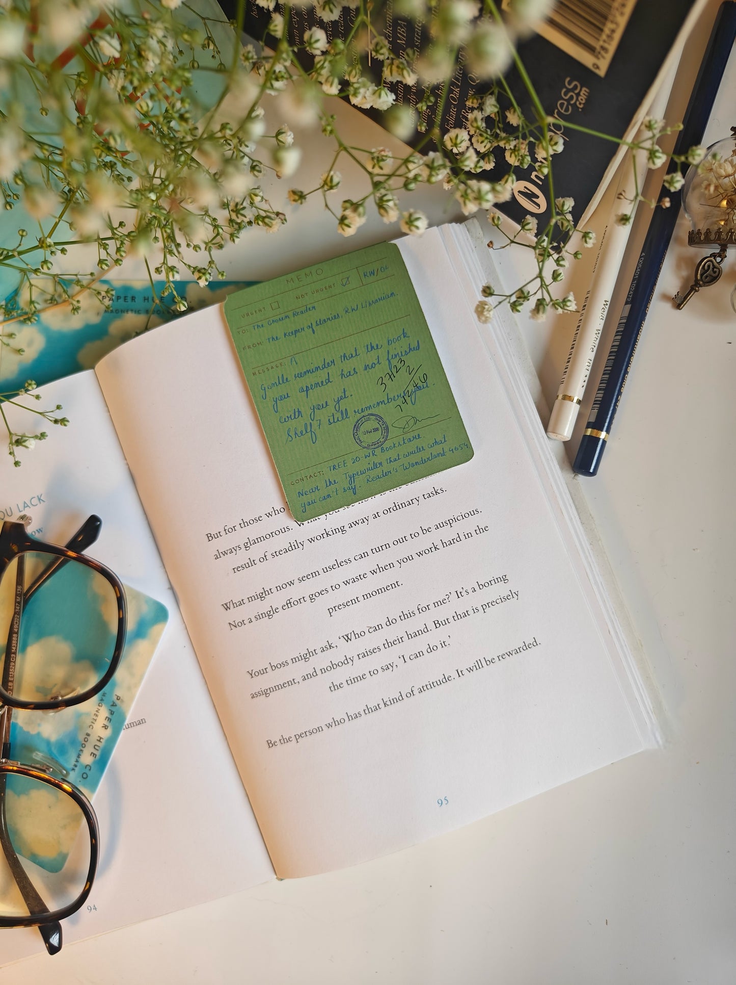Magnetic Bookmark | Librarian's Memo